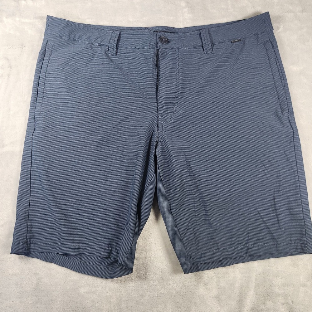 Travis Mathew Blue Flat Front Golf Shorts Mens Casual Athletic Striped‎ Size 36